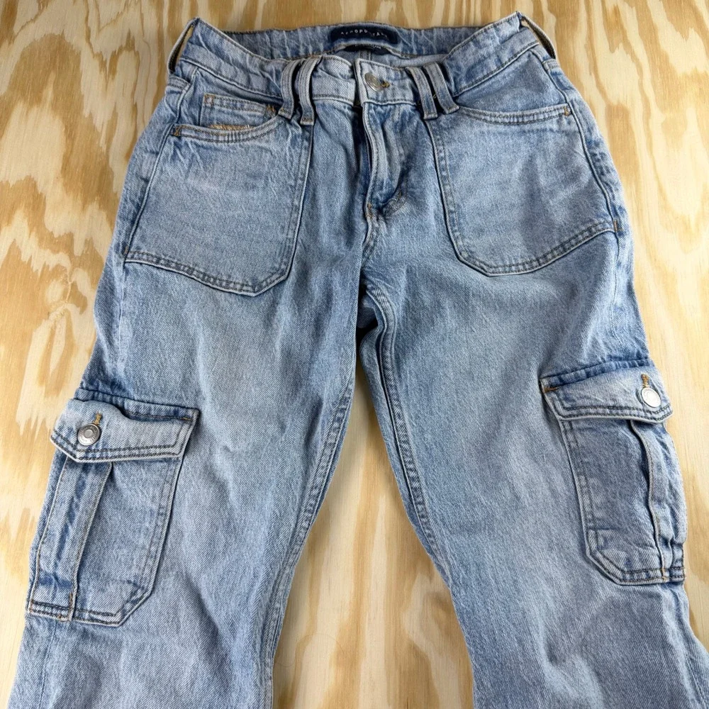 Aeropostale Womens 2R Mid Rise Flare‎ Utility Cargo Jeans Light Wash Blue Denim